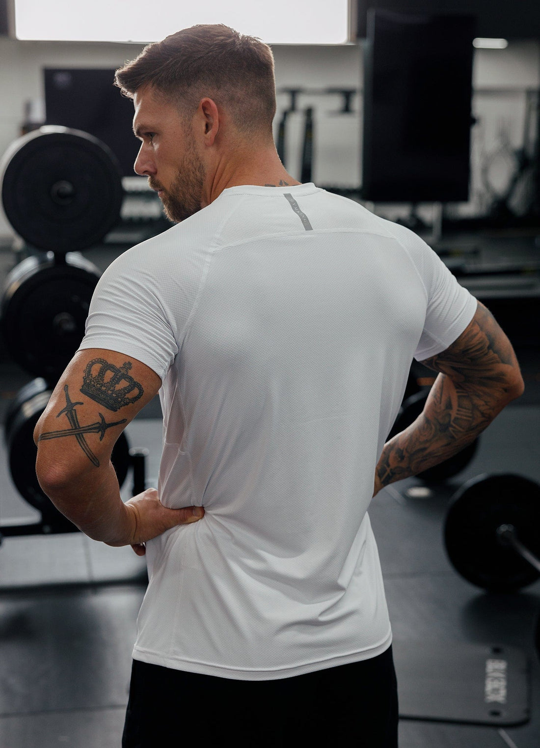 The Ultimate Showdown: Performance Tees vs. Your Old Cotton Ones (You'll Be Surprised)
