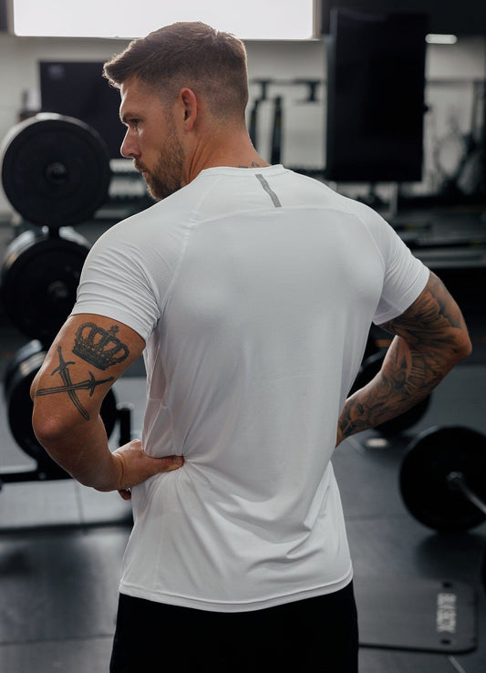 The Ultimate Showdown: Performance Tees vs. Your Old Cotton Ones (You'll Be Surprised)